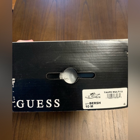 Men’s Guess Taupe Oxford Shoe | Size 10 | New in Box - Picture 3 of 6